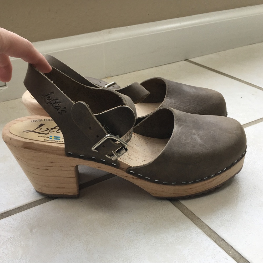 Highwood Taupe Oiled Nubuck Clogs